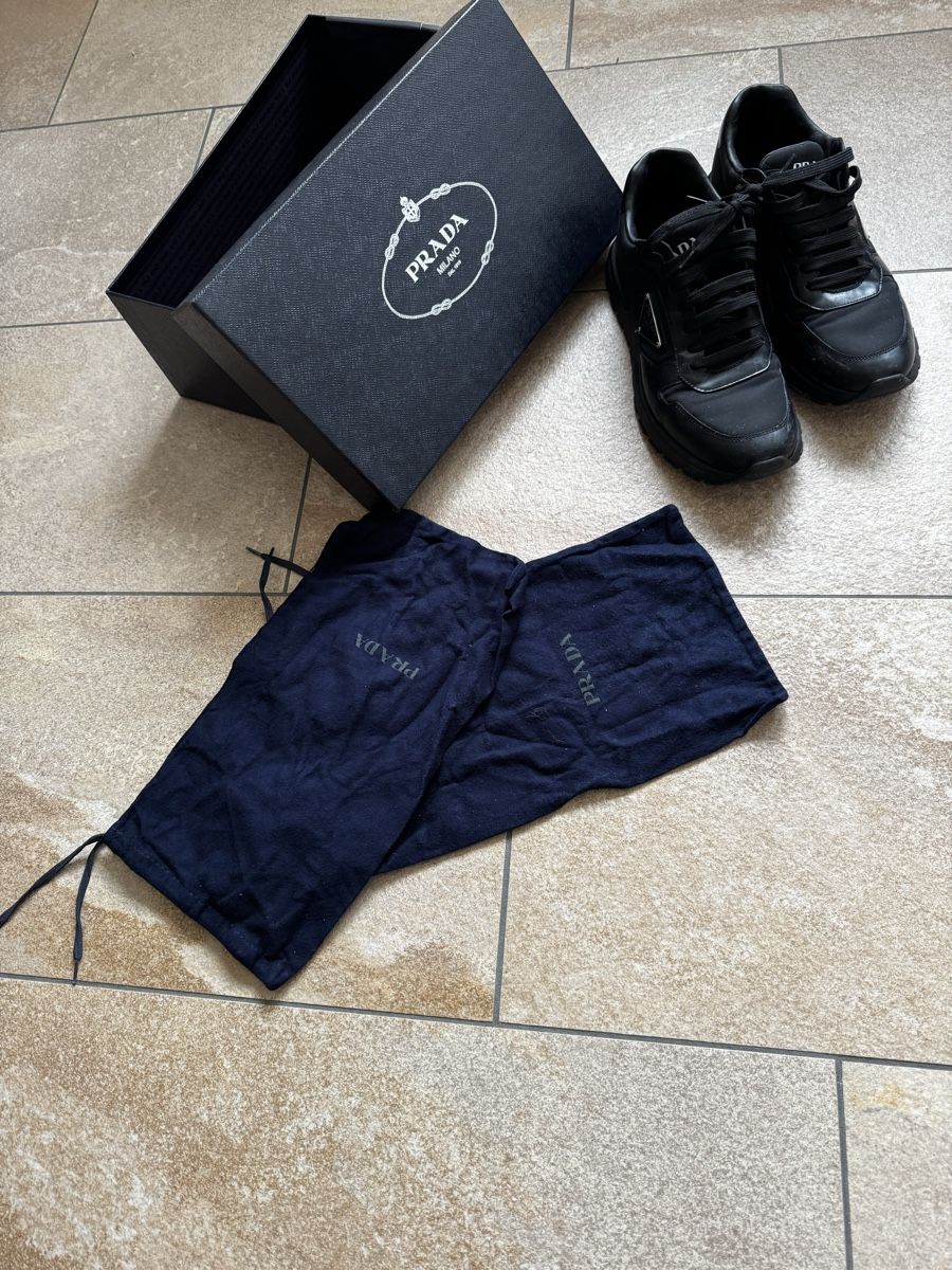Prada Scarpe da uomo: Prada Baskets unisex- Taille 41 – Usato da Martigny venduto da ber_tdz7 5