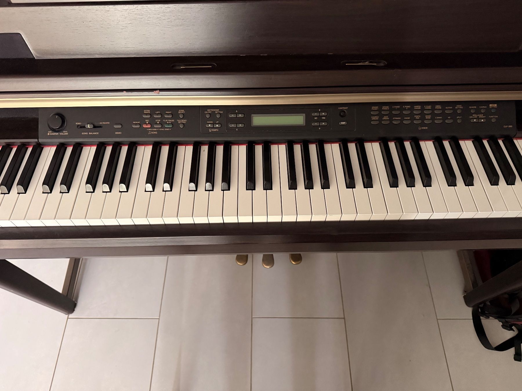 Yamaha Strumenti musicali: Yamaha Clavinova CLP-280 – Usato da Zürich venduto da oorangen 4