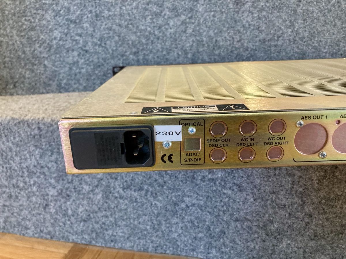 Strumenti musicali: Millennia HV-3C Preamp – Usato da Glattfelden venduto da Pedals 5