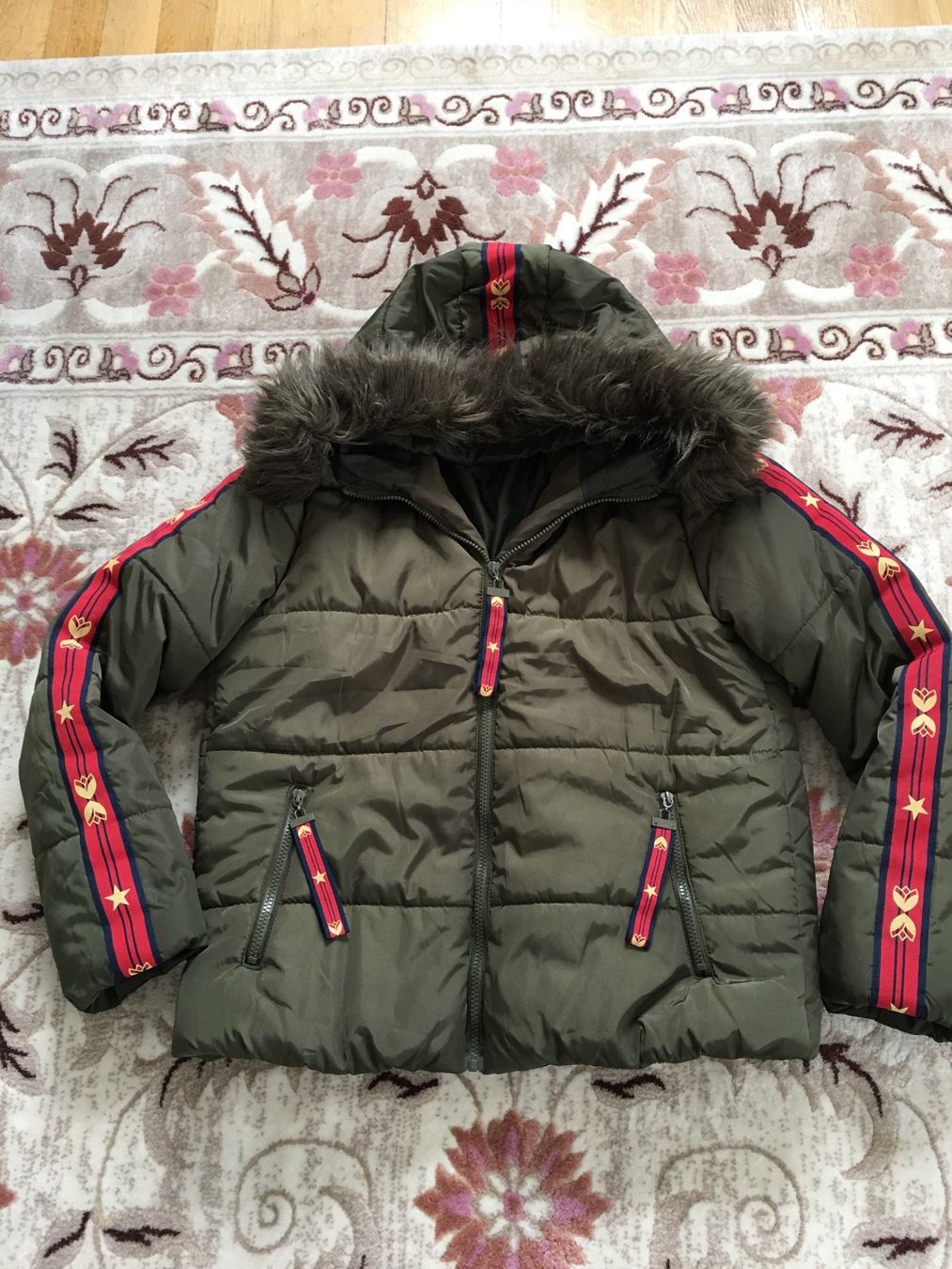 Jacken: Schöne Jacke Gr. 42 – Gebraucht aus Grenchen von Tirana