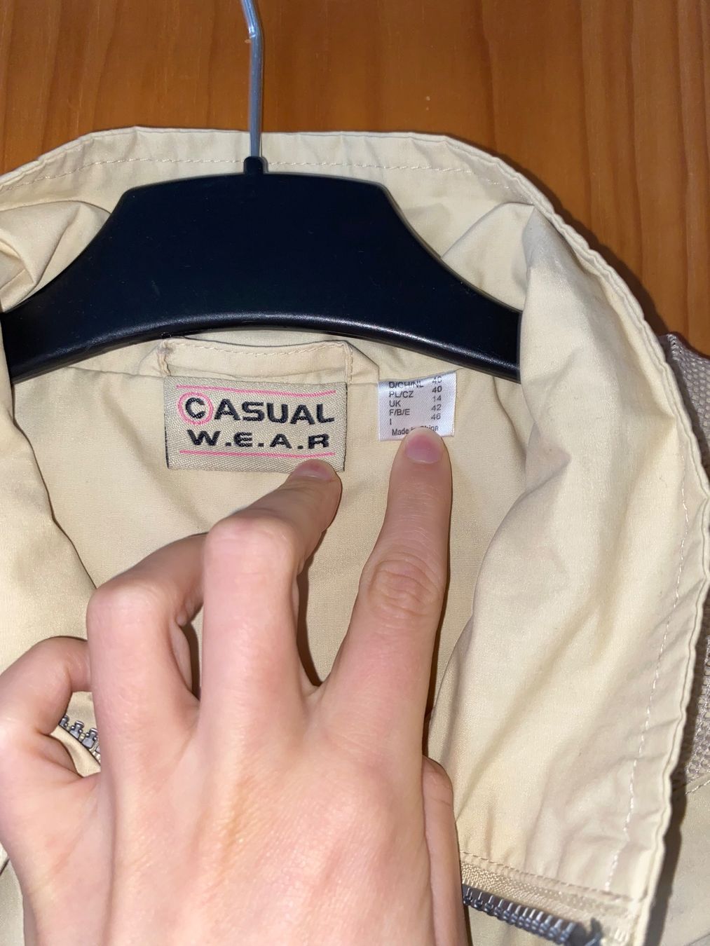 Jacken: Trench beige avec capuche - taille 40 – Gebraucht aus Icogne von cen_h97r 4
