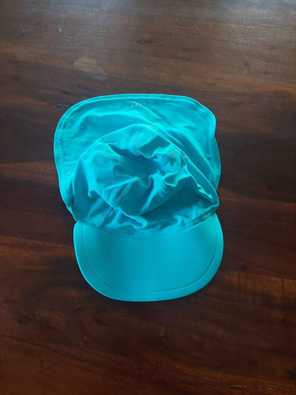 Altro abbigliamento per bambino: Bade- / Sonnenmütze Hellblau 98-128 – Nuovo (secondo la descrizione) da Beckenried venduto da Havacola