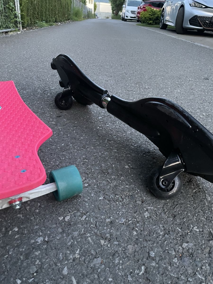 Skateboards: Skateboard + Snakeboard Top Zustand! – Usato da Diepoldsau venduto da sonatarctica 3