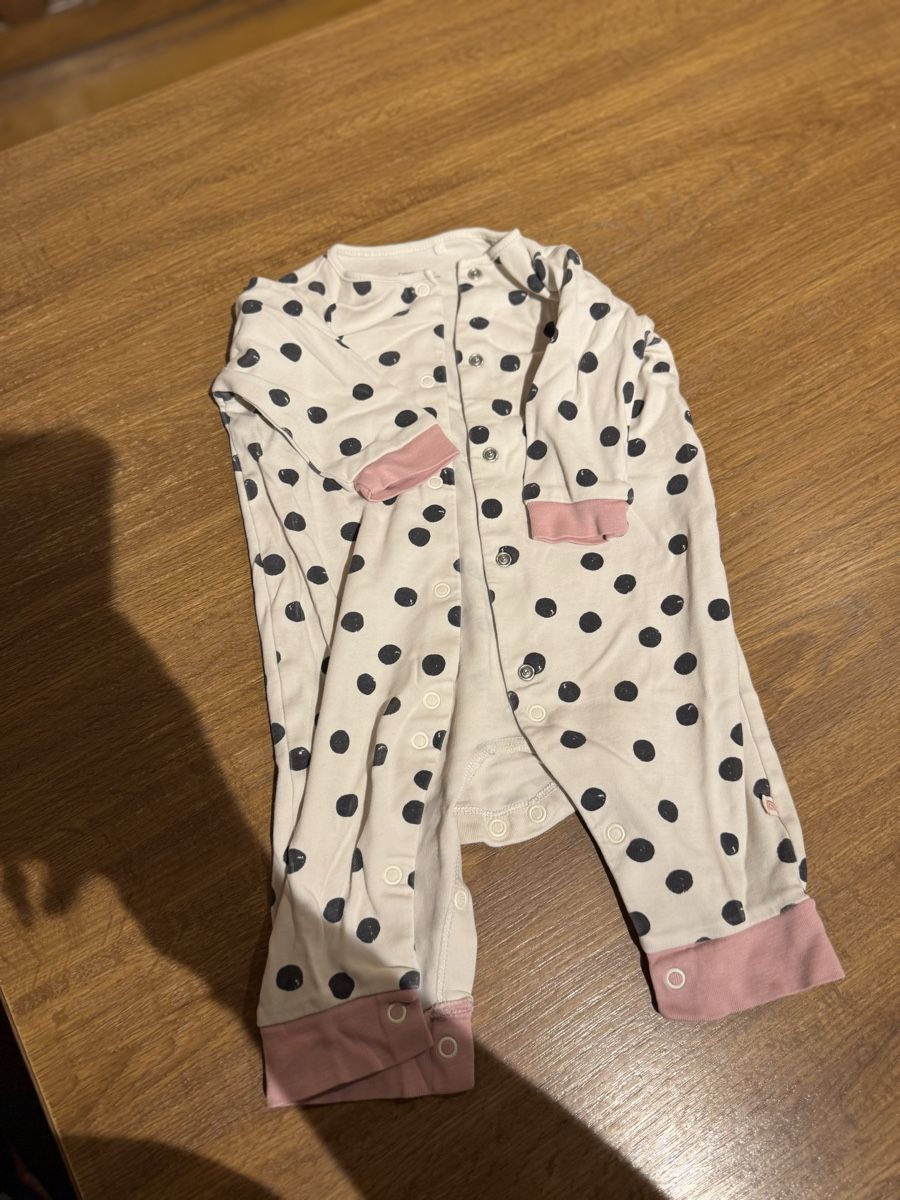 Pigiama & Simili: Lot de 4 pyjama 6-9mois – Usato da Erde venduto da Kitkatekate 2