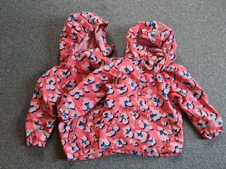 2 Matschjacken Regenjacken gefüttert Gr. 98/104