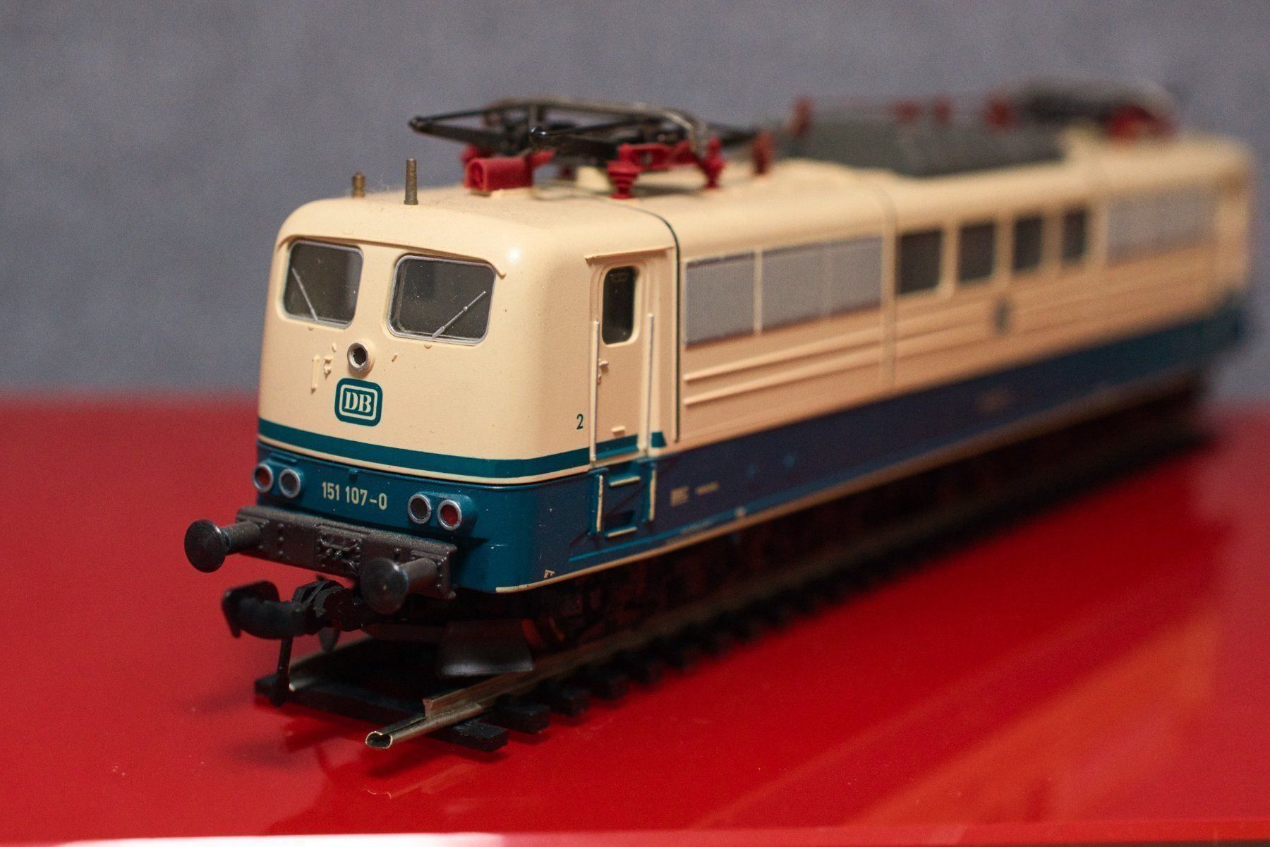 Modellini di ferrovie: ROCO Elektrolok BR151 - H0 - DC-Analog – Usato da Obernau venduto da pilatus-rconline 1