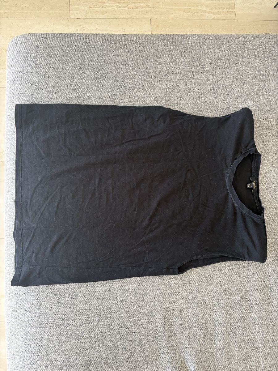 Massimo Dutti Top: Massimo Dutti Black Sleeveless Top XS – Usato da Zürich venduto da Asybb 2
