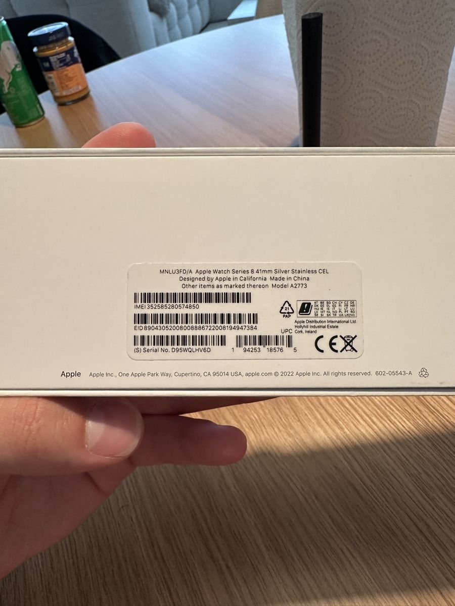 Apple Smartwatch: Apple Watch Series 8 GPS+Cellular, Titangehäuse, 41mm – Usato da St. Gallen venduto da F_s 4