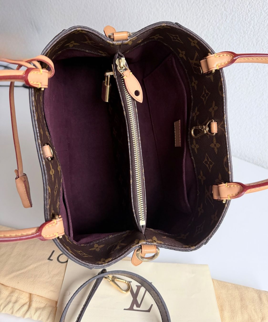 Louis Vuitton Borse da donna: Louis Vuitton Montaingne – Usato da Reinach AG venduto da BisMad3 8