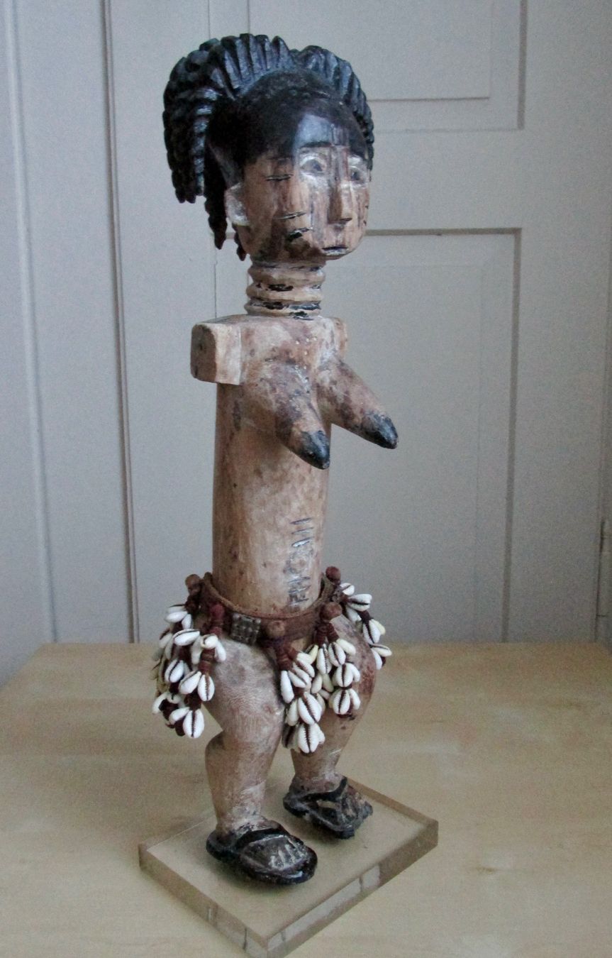 Sculture & Statue: Frauenfigur aus Holz auf Plexiglaspodest / Afrika – Usato da Winterthur venduto da mat_q5d5 7
