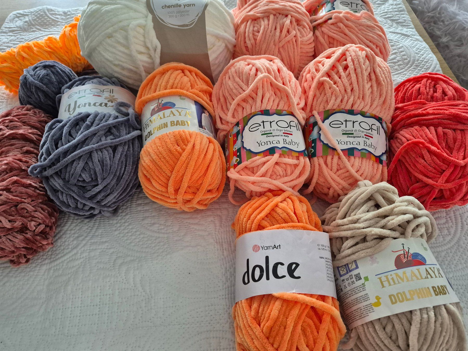 Wolle: Wolle Paket Chenille Garn viele Farben – Neu (gemäss Beschreibung) aus Lufingen von mickymouse03 2