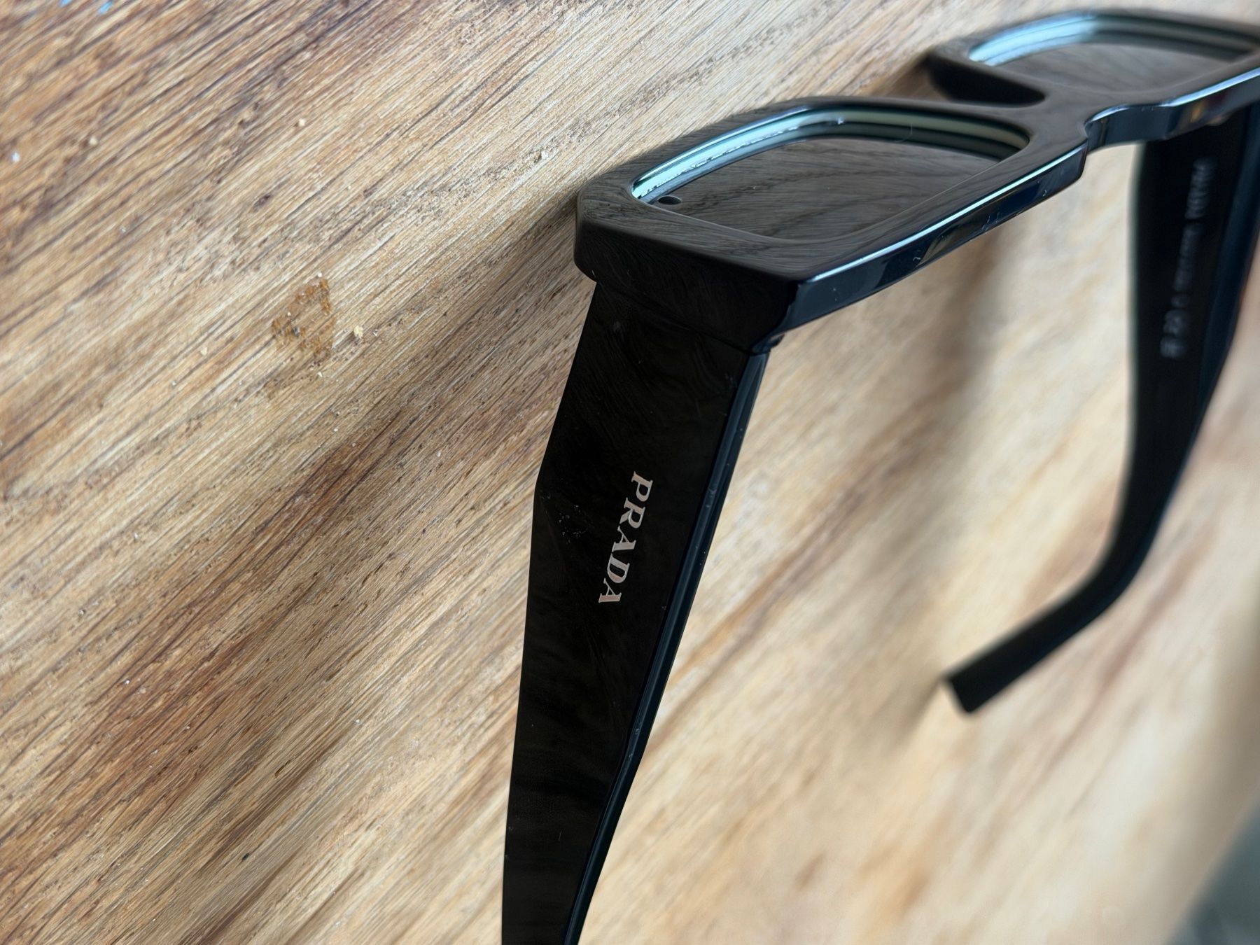 Lunettes & Verres: Prada Sonnenbrille Schwarz – D'occasion à Obfelden par val_2dyf 3