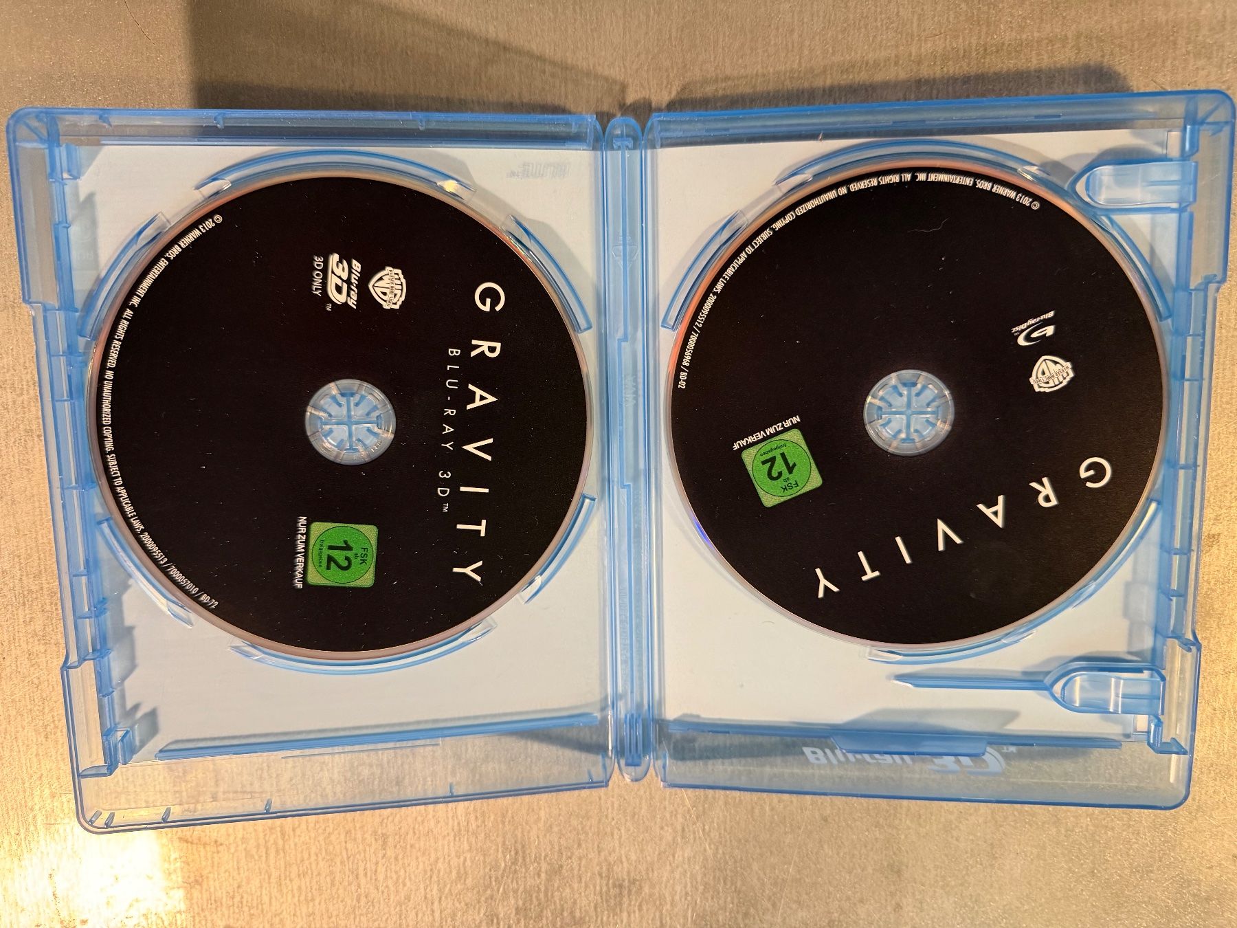 Alle DVDs: Gravity (3D-Blu-ray) – Gebraucht aus Affoltern am Albis von nickerchen 2