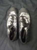 silbrige Halbschuhe