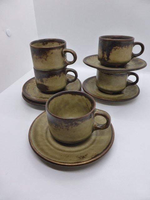 Lot De 10 Tasses à Café Anciennes Langenthal – Porcelaine Suisse, Motif Fleurettes Roses