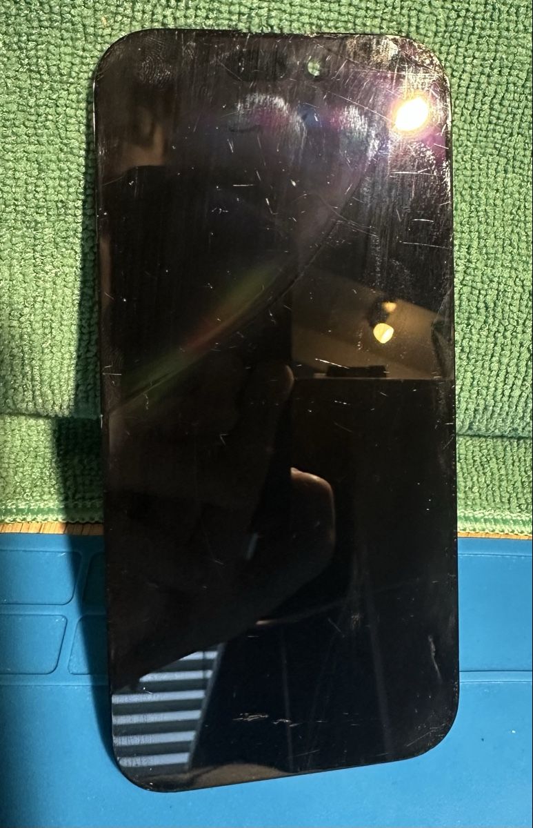 Monitor: Apple iPhone 16 Pro Display - Defekt - inkl. Proximitysensor – Difettoso da Fahrni b. Thun venduto da phonly 1