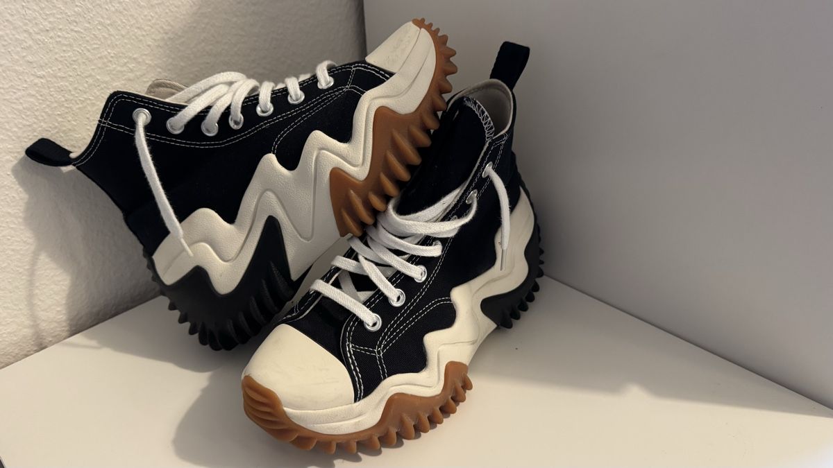 Converse Scarpe da donna: CONVERSE Run Star Motion High Black 38.5 Schuhe – Nuovo (secondo la descrizione) da Zürich venduto da LesAleks