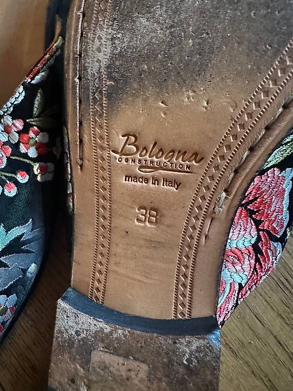 Scarpe da donna: Sommer Schuhe mit Ledersohle – Usato da Aathal-Seegräben venduto da rom_cg7q 1