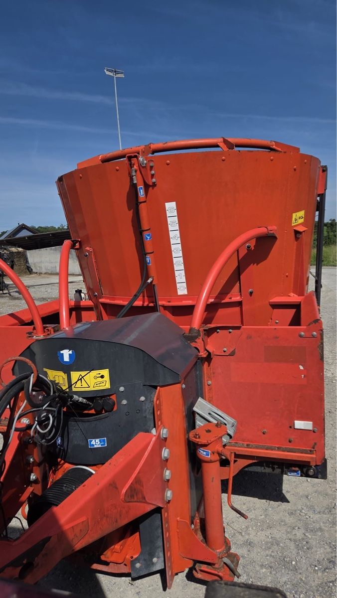 Tutte le macchine: Futtermischwagen Kuhn 16m3 – Difettoso da Mörschwil venduto da Harri11 3