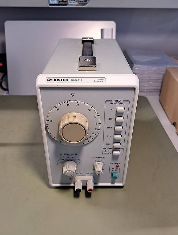 Misurare: GW Instek GAG-810 Frequenzgenerator – Usato da Gümmenen venduto da S.Jaberg