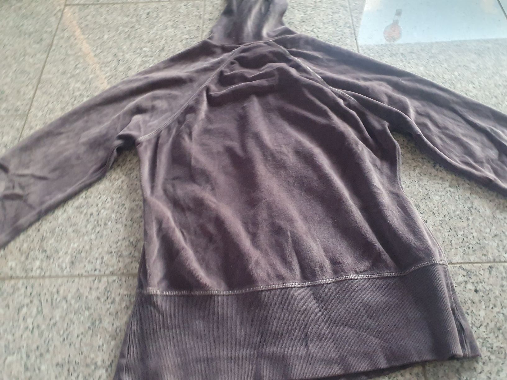 Giacche: Samt Zip-Jacke Grau mit Kapuze – Usato da Moosseedorf venduto da Sonnenschein.. 7
