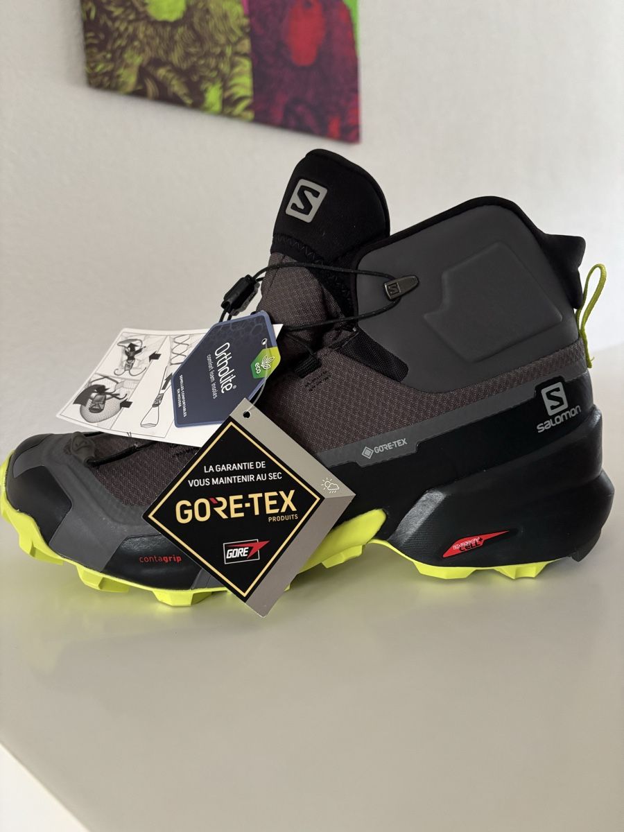 Salomon Herrenschuhe: Cross Hiking Schuhe – Neu und originalverpackt aus Rorbas von Henshin