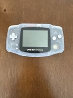 Gameboy advance. Manque le cache pour les piles 