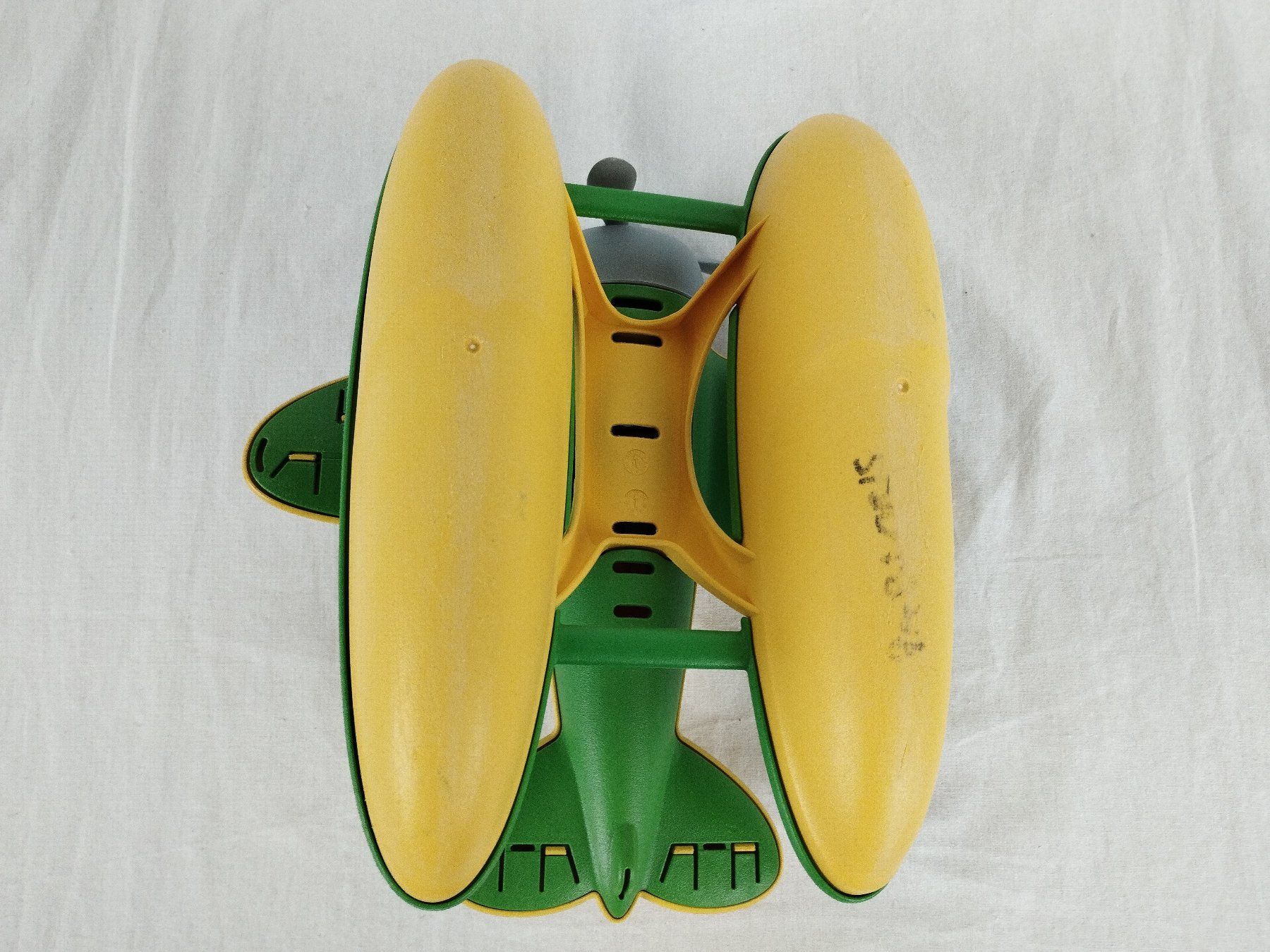 Spielzeuge: GREENTOYS Wasserflugzeug gelb – Gebraucht aus Schübelbach von Restwert_Schubelbach 4