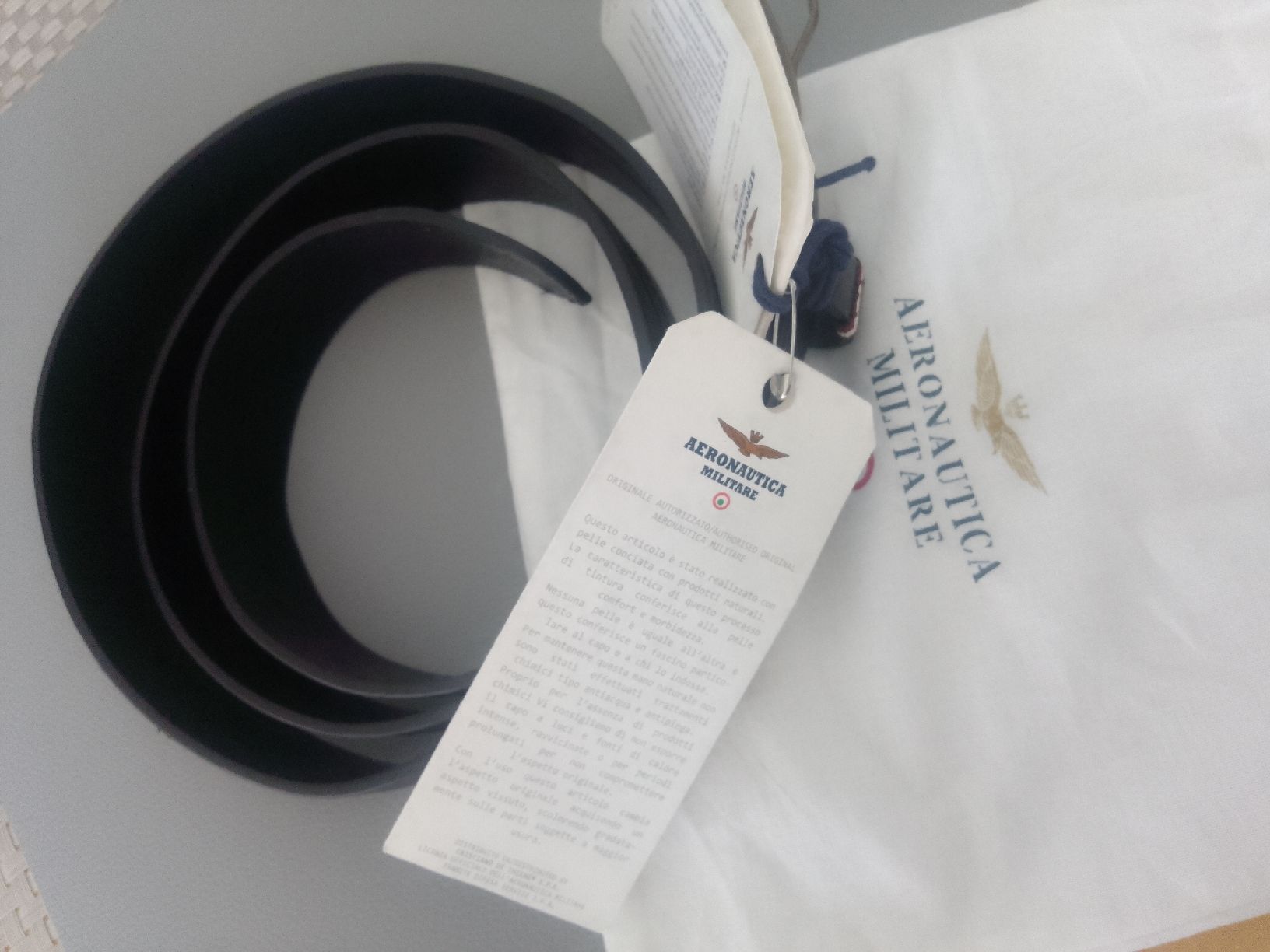 Gürtel: Cintura in pelle nera, nuova, elegante e versatile – Neu und originalverpackt aus Märstetten von Shirt74 3