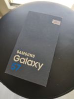 Samsung Galaxy S7 32GB Rose Gold with accessories