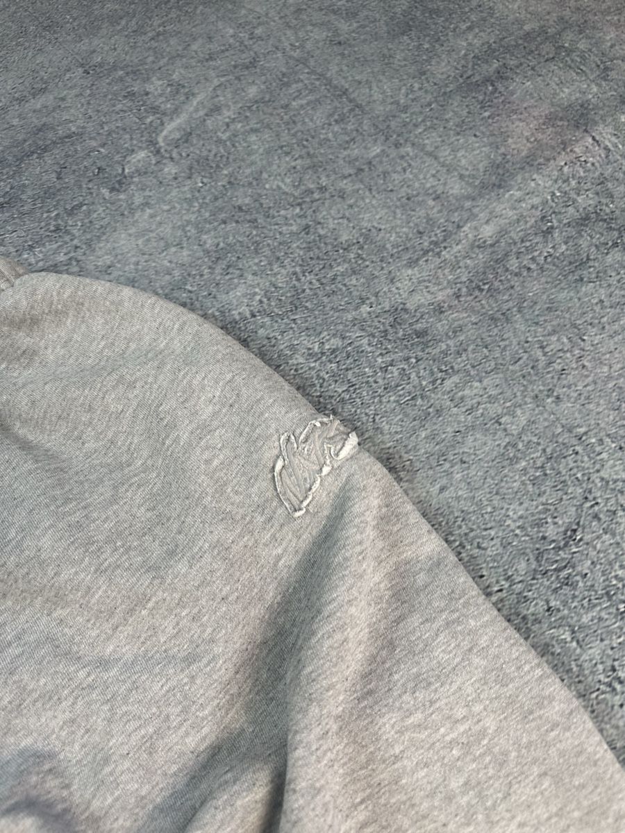6PM Hosen: Graue nofs Jogginghose Grösse L Logostickere – Gebraucht aus Luzern von kim221080 1