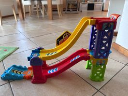 Pista componibile con macchinina