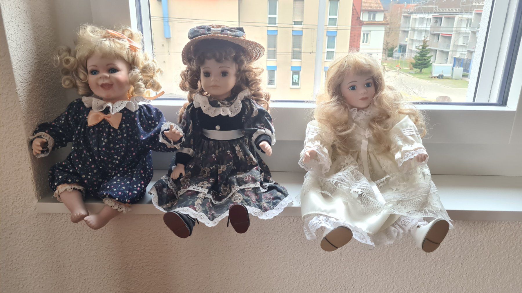 Bambole: Puppen Trio dekorativ – Usato da Schöftland venduto da rs.schaerli
