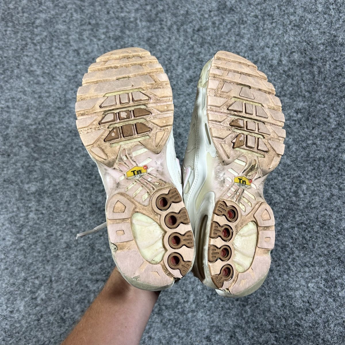Nike Damenschuhe: Nike TN 37,5 – Gebraucht aus La Sagne NE von Matlasape 2