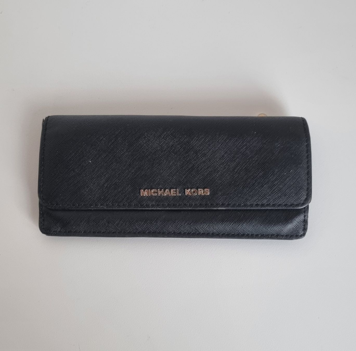 Michael Kors Portafogli: Ab CHF 1.- Michael Kors Portemonnaie – Usato da Gontenschwil venduto da shop2hand