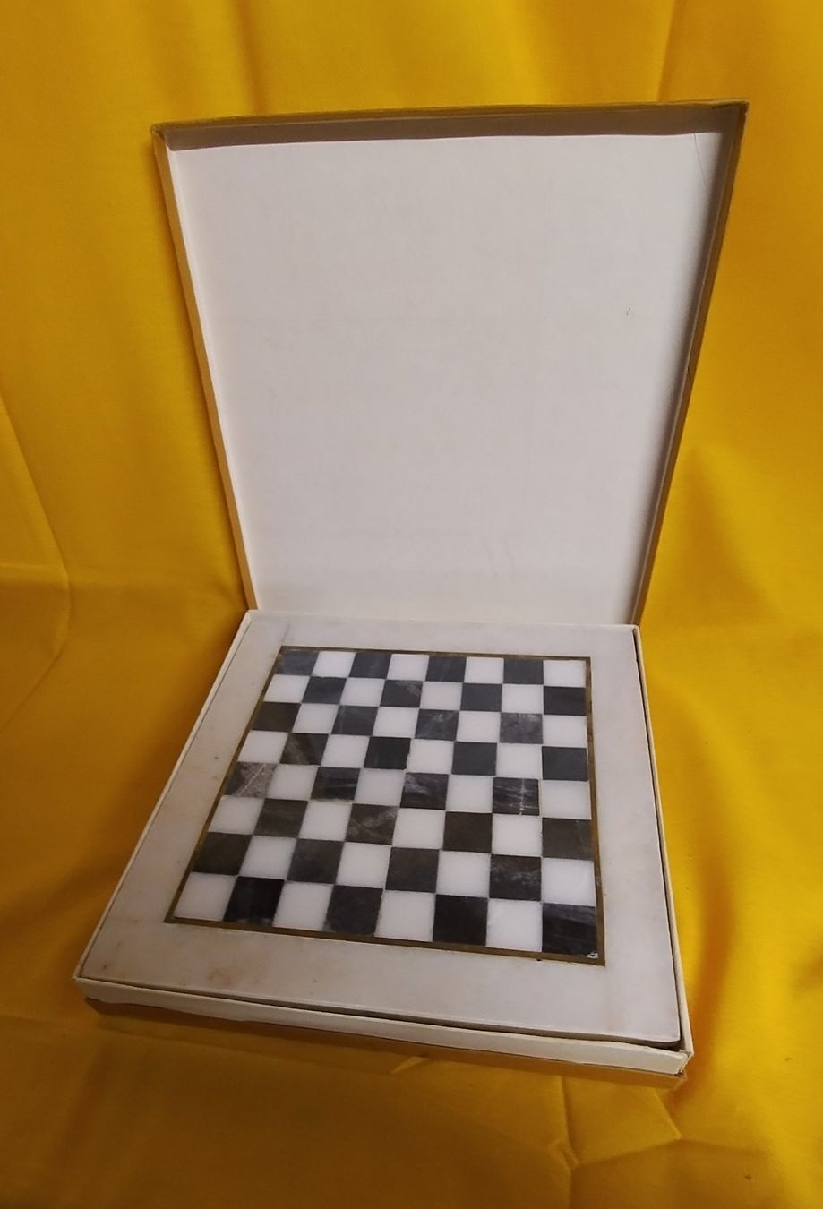 Jeux: Schach aus Marmor – D'occasion à Felben-Wellhausen par Wisi35 1