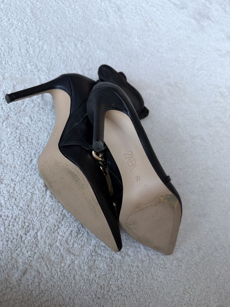 Zara Scarpe da donna: ZARA Boots Black Chain, size 37 – Usato da Dübendorf venduto da ilianalou 4