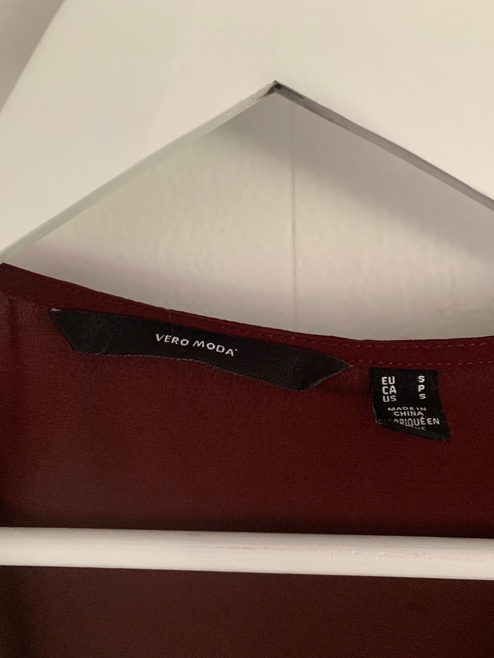 Vero Moda Kleider: Kleid in Weinrot mit Schnürung – Gebraucht aus Gondiswil von kaj_26vz 3