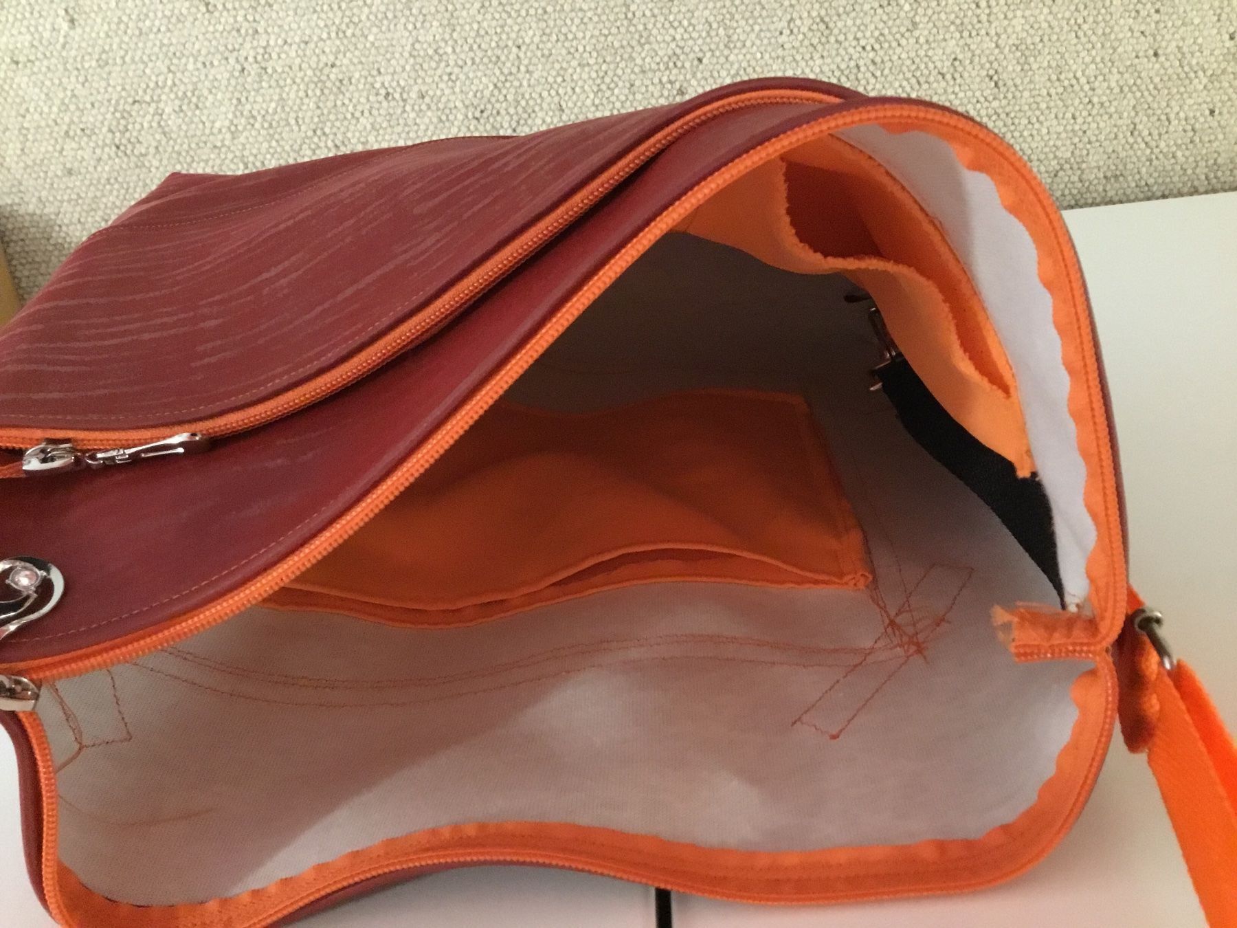 Borse da donna: Tolle Tasche aus Kunstleder und Bild – Nuovo (secondo la descrizione) da Schaffhausen venduto da grogga 3
