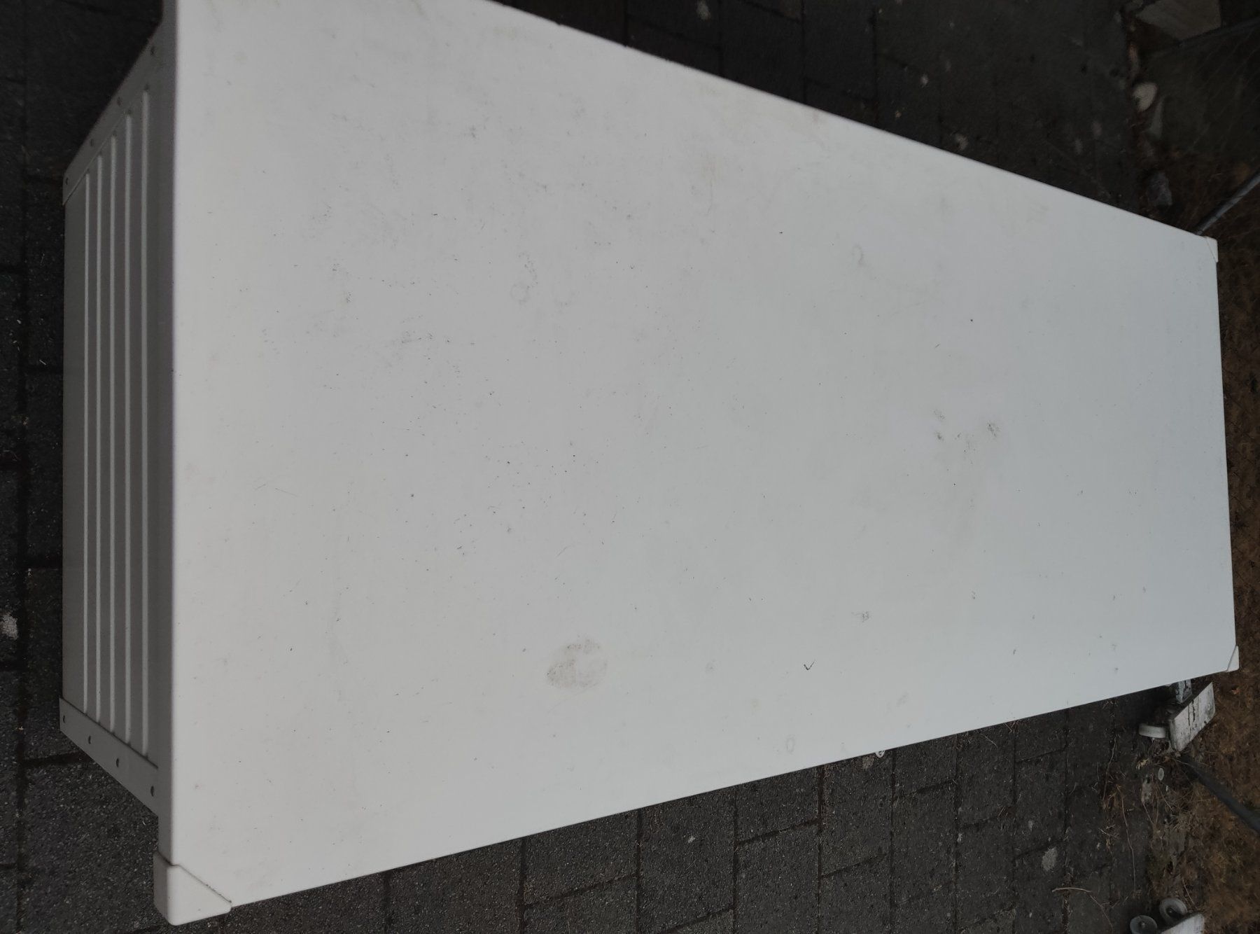 Auflagenboxen: Metall Freizeitbox metall weiss – Gebraucht aus Grafenried von Mzimar 1