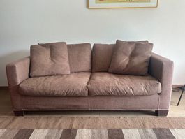 Joli canapé en excellent état