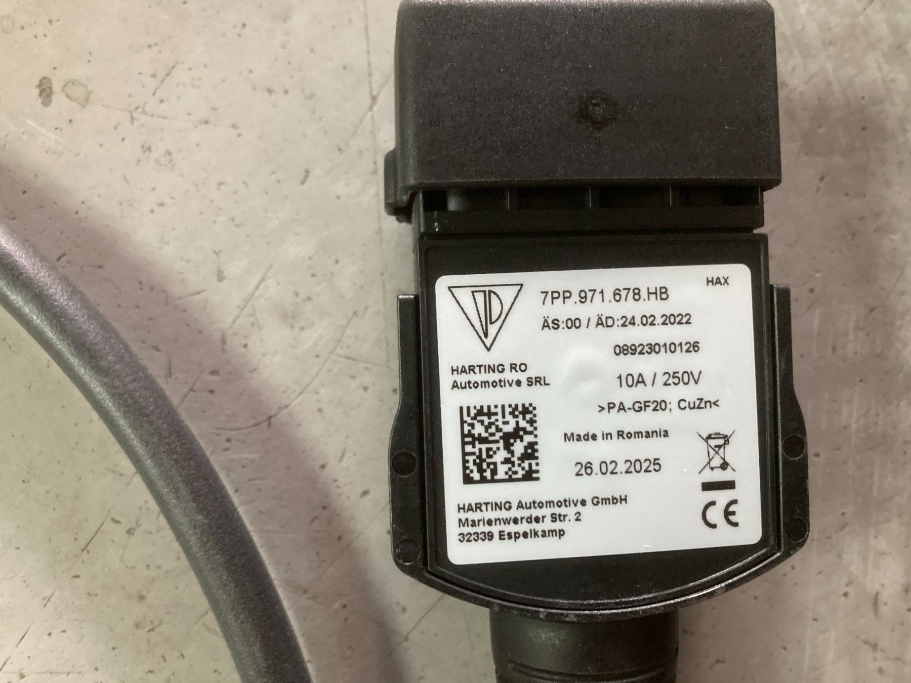 Mennekes Batterie-Ladegeräte: Audi e-tron Ladekabel mit CEE Stecker und Tasche Type 2 – Gebraucht aus Cham von WB2223 5