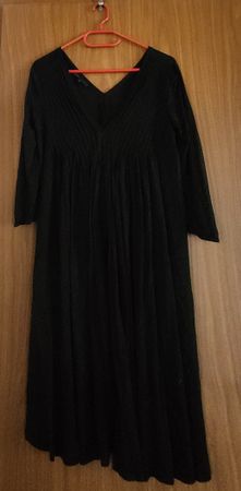 Robe noire Maje 100% soie, taille 3( L), pour un look chic.