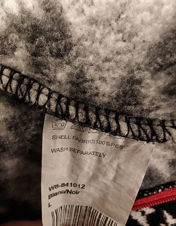 Jacken: Jäckli, Grösse L – Gebraucht aus Samedan von t_p_8nvs 1