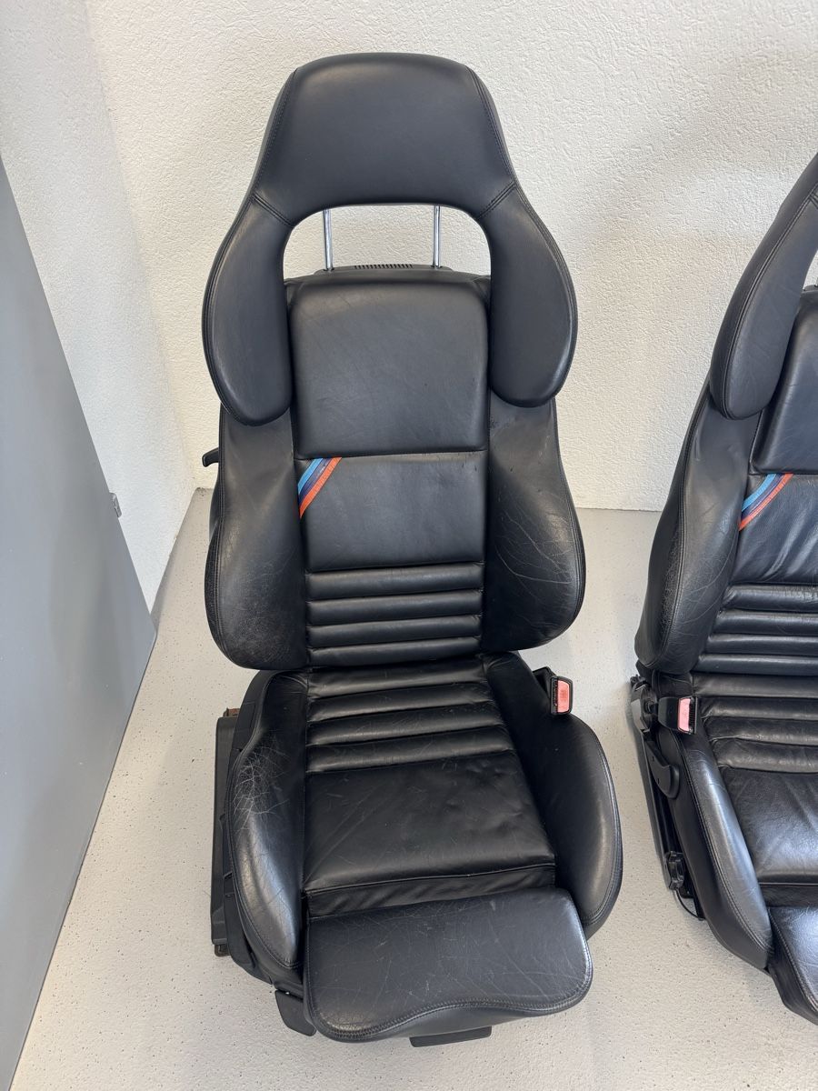 BMW Tutti pezzi di ricambio auto: BMW M3 E36 Sportsitze Vader – Usato da Thun venduto da ZS7 2