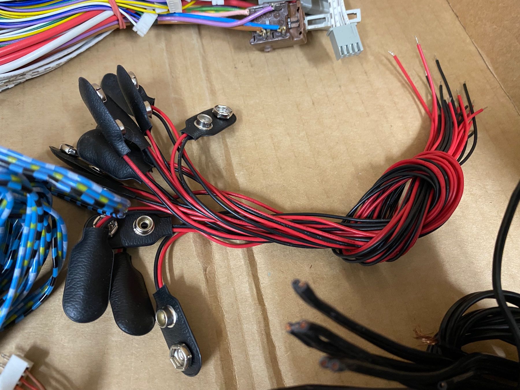Cavi: Kabelbaum, PC- Kabel, Diverse Kabel – Usato da Eschlikon TG venduto da 1.- 6