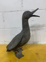 Skulptur Gartendeko einer Ente oder Gans, wohl Bronze