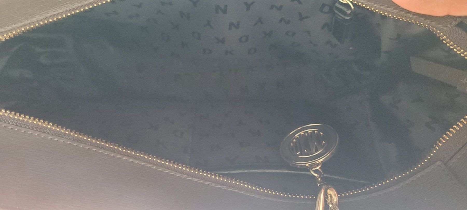 DKNY Borse da donna: Sac à main – Usato da la tour-de-peilz venduto da Hibou82 2