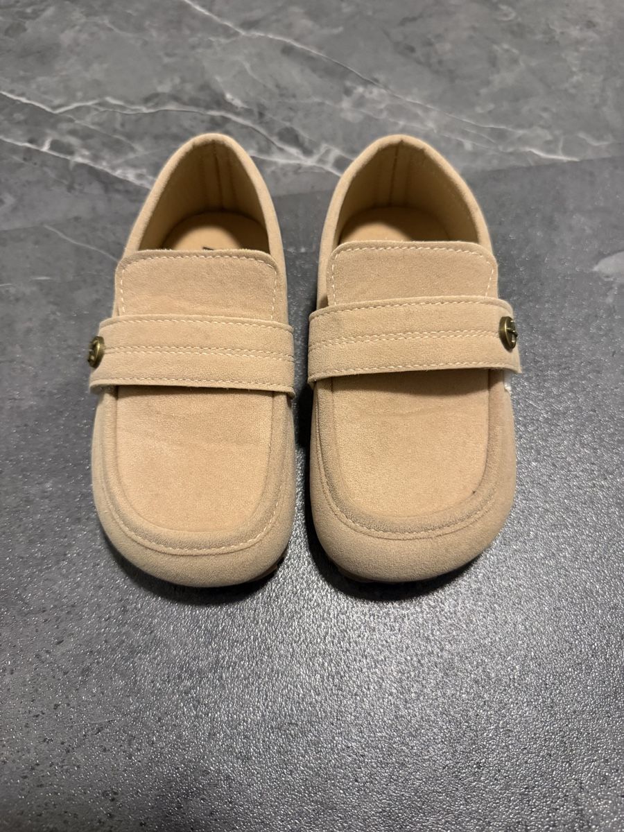 Scarpe per ragazzi: Elegante Jungs Halbschuhe hellbraun 27 – Usato da Füllinsdorf venduto da had_kv5k
