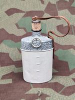 Feldflasche Ord. 1917 weissgrau, für Offiziere, von 1918